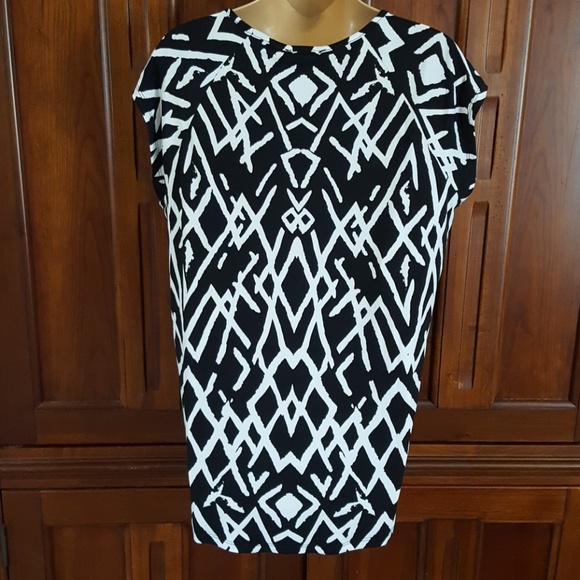 Top - Picture 2 of 3